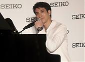 王力宏代言SEIKO Astron GPS太阳能手表