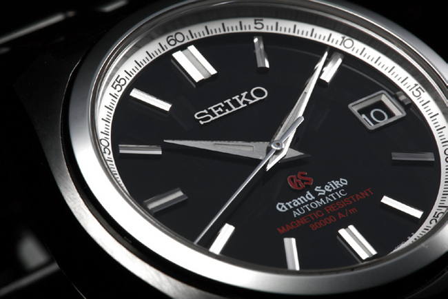 高度特化的专业仪器 OMEGA & SEIKO