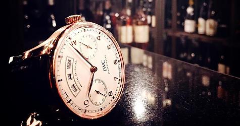 专属我的气质！IWC玫瑰金葡萄牙全年历
