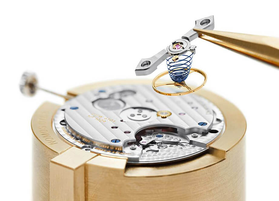 為什麼NOMOS新款自製機芯都是DUW開頭