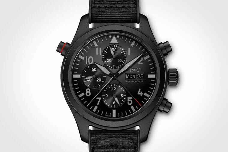 有一種黑叫做瓷化鈦金屬 IWC Top Gun海軍空戰部隊系列腕錶