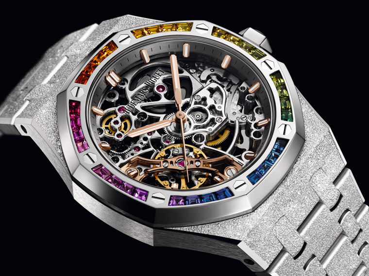 SIHH 2019:鏤空中見虹彩 AP愛彼皇家橡樹霜金鏤空雙擺輪腕錶