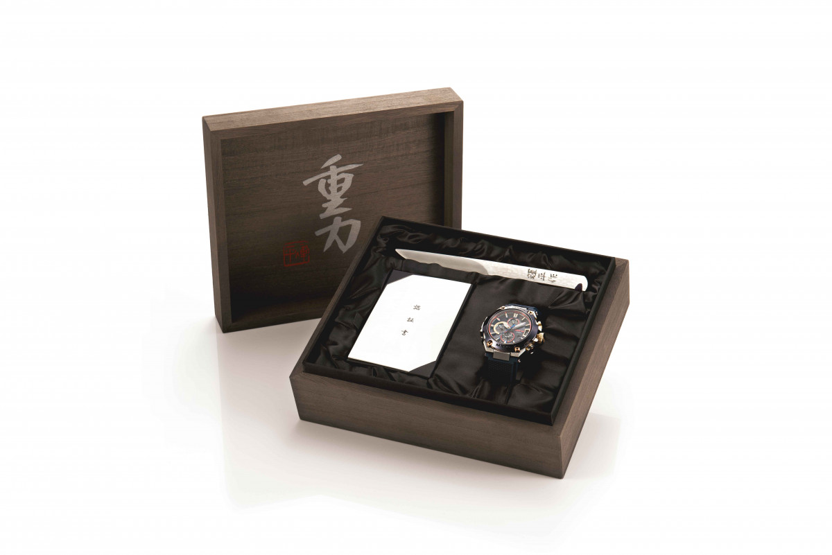 融合日本刀剑工艺与先进科技 G-SHOCK顶级MR-G系列再现全新设计