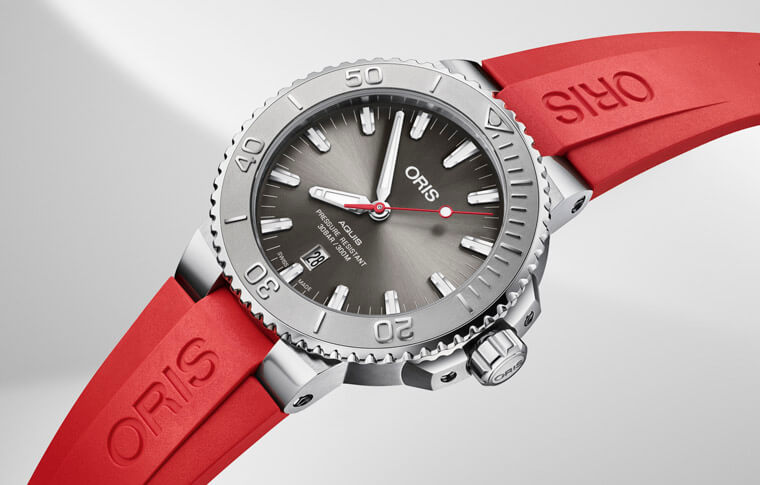 300米防水功能可不是写好看的 ORIS Aquis Relief日期表