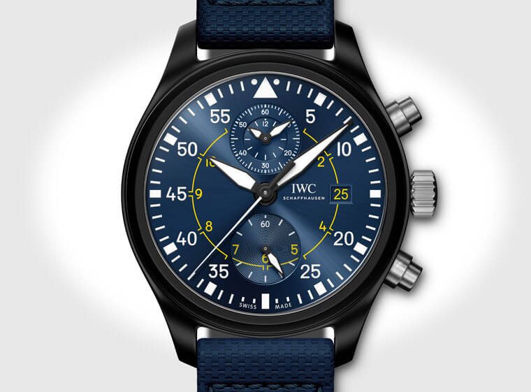 IWC推出飞行员计时码表「蓝天使」特别版以纪念和美国海军特技飞行队的合作关系