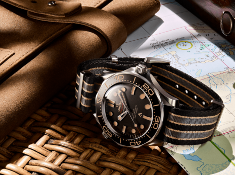 歐米茄推出全新海馬系列007特別版 仿古色澤螢光塗料賦予腕錶古典的風情