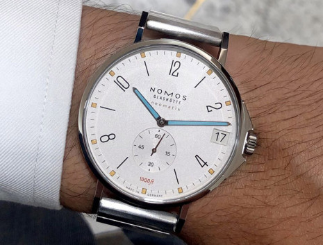 NOMOS的Tangente Sport以包浩斯風格詮釋運動錶的實用機能