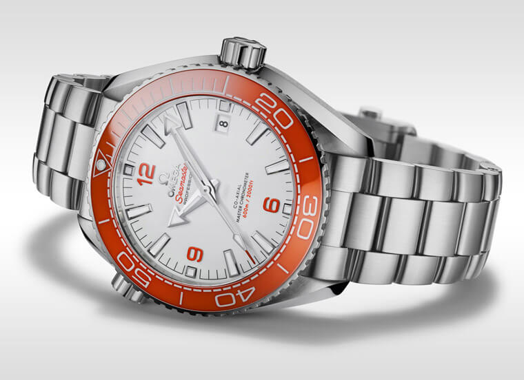 規格性能更勝海馬潛水300米 評點歐米茄Planet Ocean橘海馬