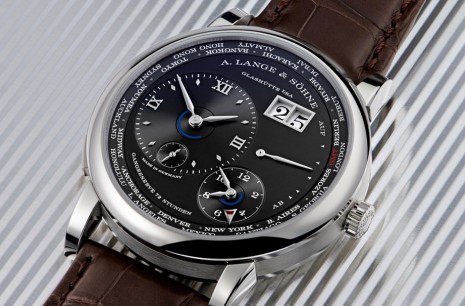 朗格Lange 1 Time Zone搭載新款機芯新增帶有夏令時間的兩地時間功能