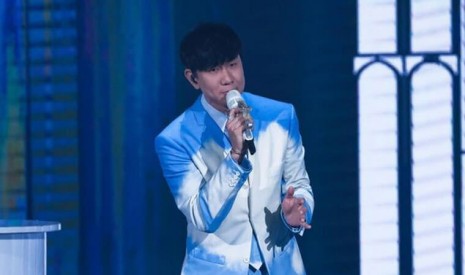 JJ林俊傑金曲獎走“藍天系”  從西裝到手錶都大有來頭