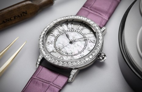 百年絕代風華  揭開寶珀Ladybird珠寶機械錶自信迷人的秘密