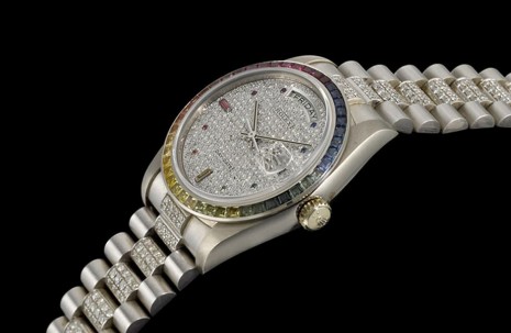 一款勞力士Day-Date彩虹圈鑽錶拍賣3700多萬元  大幅超過預估價格和它的身世有關
