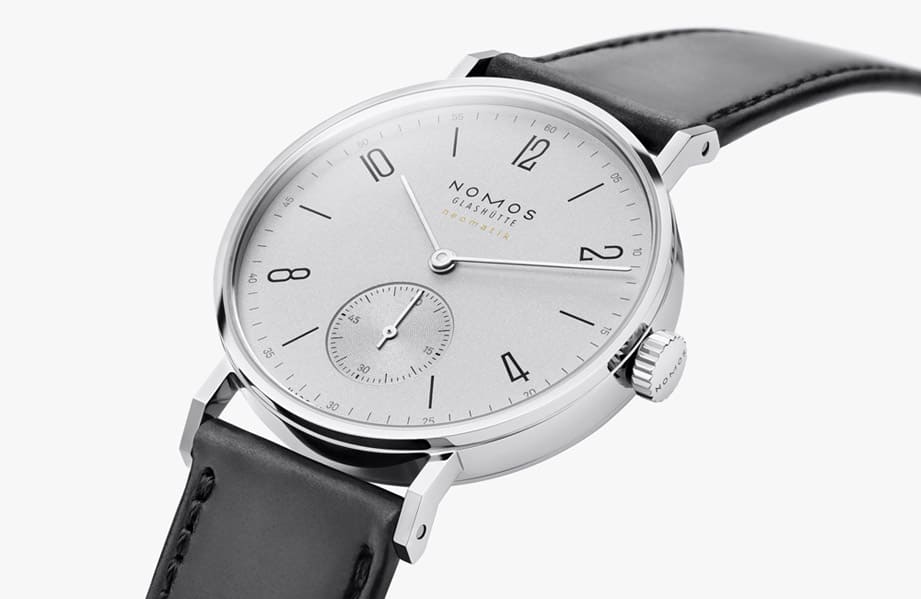 NOMOS Tangente neomatik新增「鉑金灰」色面盤設計
