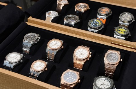 俄羅斯反抵瑞士制裁  查扣AP數百萬美金高級手錶