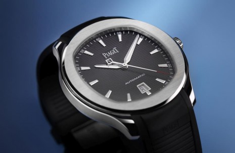 伯爵PIAGET Polo三針款終於有黑色面盤可選 搭配黑色錶帶強化運動風格