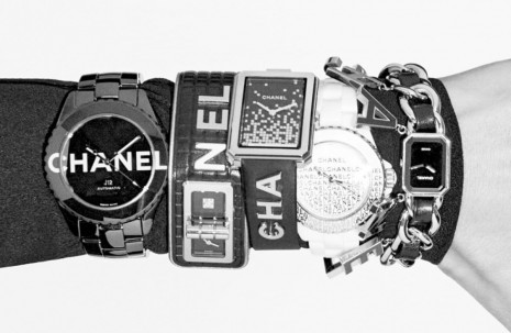 香奈兒CHANEL WANTED限定系列將品牌Logo化為腕錶主要設計元素