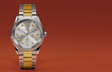 GUCCI最新爆款“半金勞”  招牌金蜜蜂面盤吸引錶迷目光