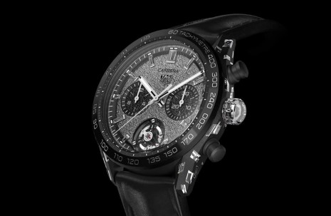泰格豪雅Carrera鑽石陀飛輪從錶殼、錶冠到面盤都是滿滿的鑽石元素