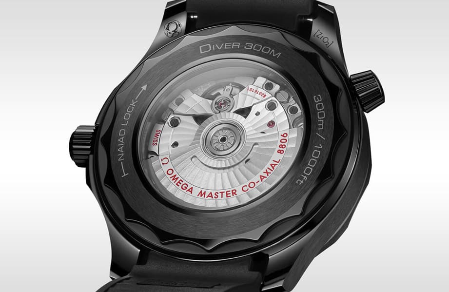 錶壇唯二黑陶瓷大師天文台認證抗磁潛水錶比較