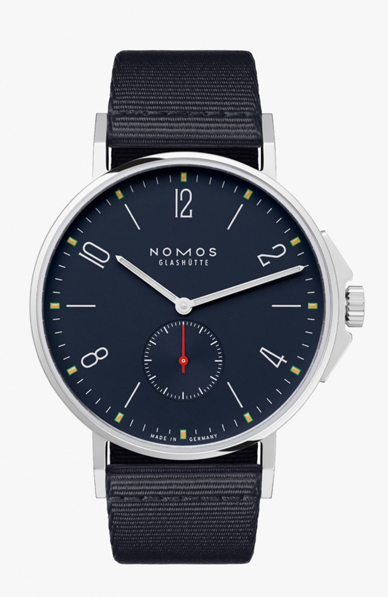 「正裝、運動兩相宜」 推薦德國NOMOS Ahoi小三針機械錶四個理由