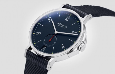「正裝、運動兩相宜」 推薦德國NOMOS Ahoi小三針機械錶四個理由
