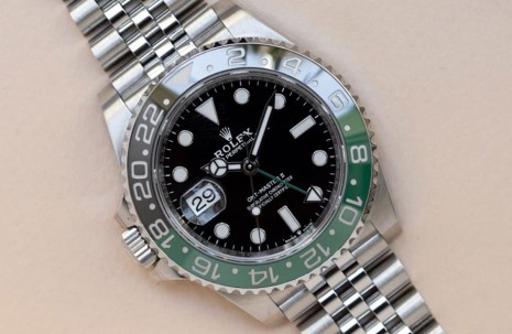 GMT-Master II左冠錶126720VTNR出道即巔峰  連月走跌最新行情出爐
