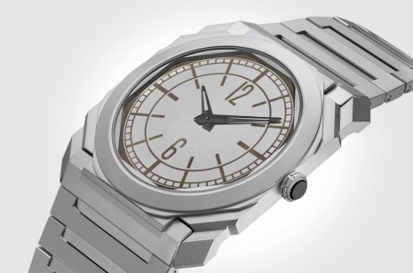 寶格麗與富藝斯拍賣行攜手打造限量50只的Octo Finissimo超薄錶特別版