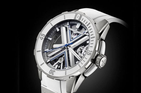 雅典錶潛水系列鈦金屬鏤空錶以獨特白色造型散發高端奢華風格