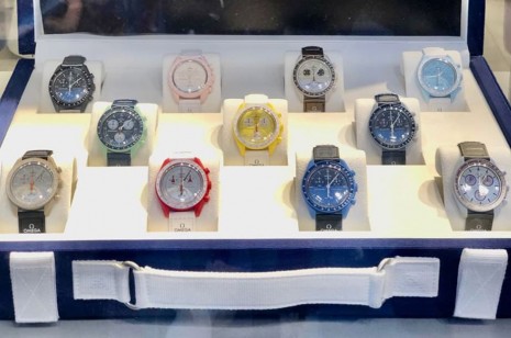 歐米茄 x SWATCH MoonSwatch上市一年  驚人銷量數字曝光