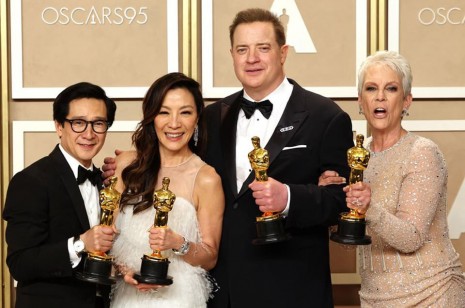 2023奧斯卡獎《媽的多重宇宙》成大贏家 盤點男、女主角與配角獎得主手上名錶