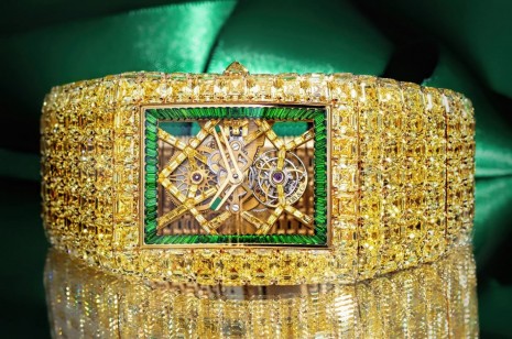 2023最狂珠寶錶！超過480顆頂級黃鑽編織JACOB鏤空陀飛輪  驚天價格鎖定億萬富翁