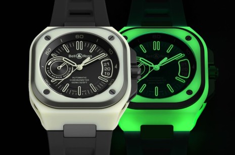 柏萊士夜光系列BR-X5 Green Lum再進化 整枚錶殼都會發出綠光