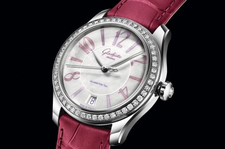 格拉蘇蒂原創為慶祝情人節創作限量小夜曲女錶