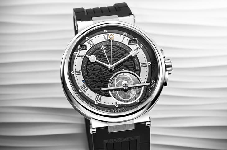 寶璣Marine旗艦款5887鉑金錶殼改換黑面搭膠帶 展露迷人「靜奢風」