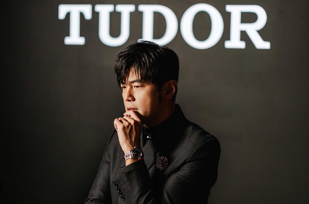 周董周杰倫首度參加鐘錶與奇蹟錶展 立馬試戴帝舵最新紅面Black Bay 58