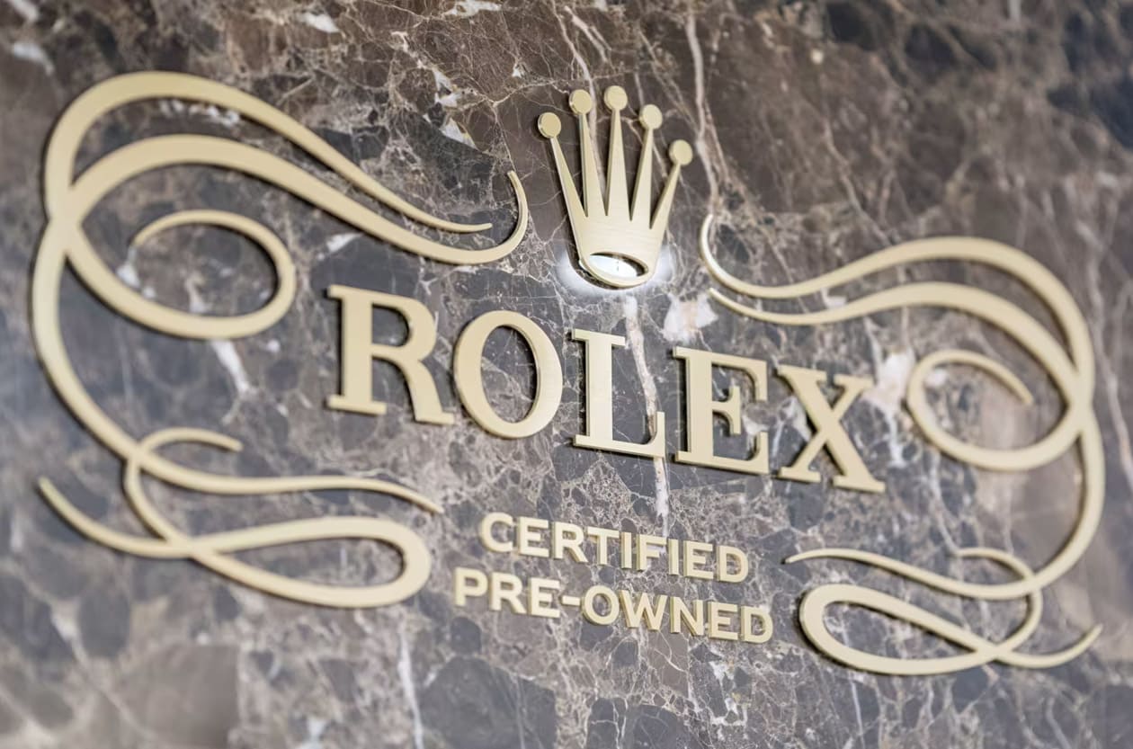 勞力士靠「賣舊二手錶」就賺近6億美金！原廠認證中古錶市佔飆破10%，年收打趴一眾瑞士名錶