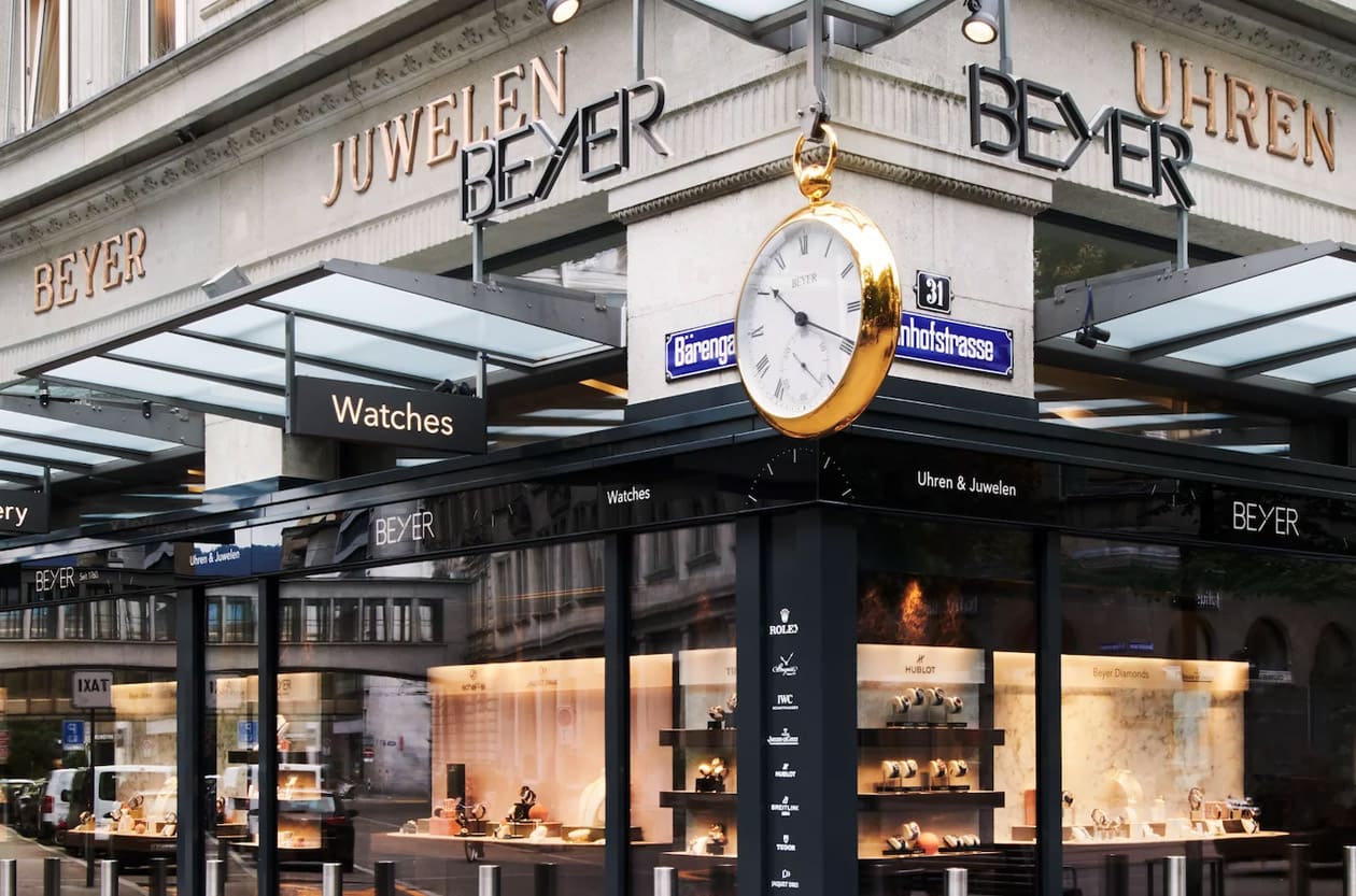 繼勞力士買下寶齊萊後又一樁！錶王百達翡麗霸氣出手，收購瑞士百年老店Beyer