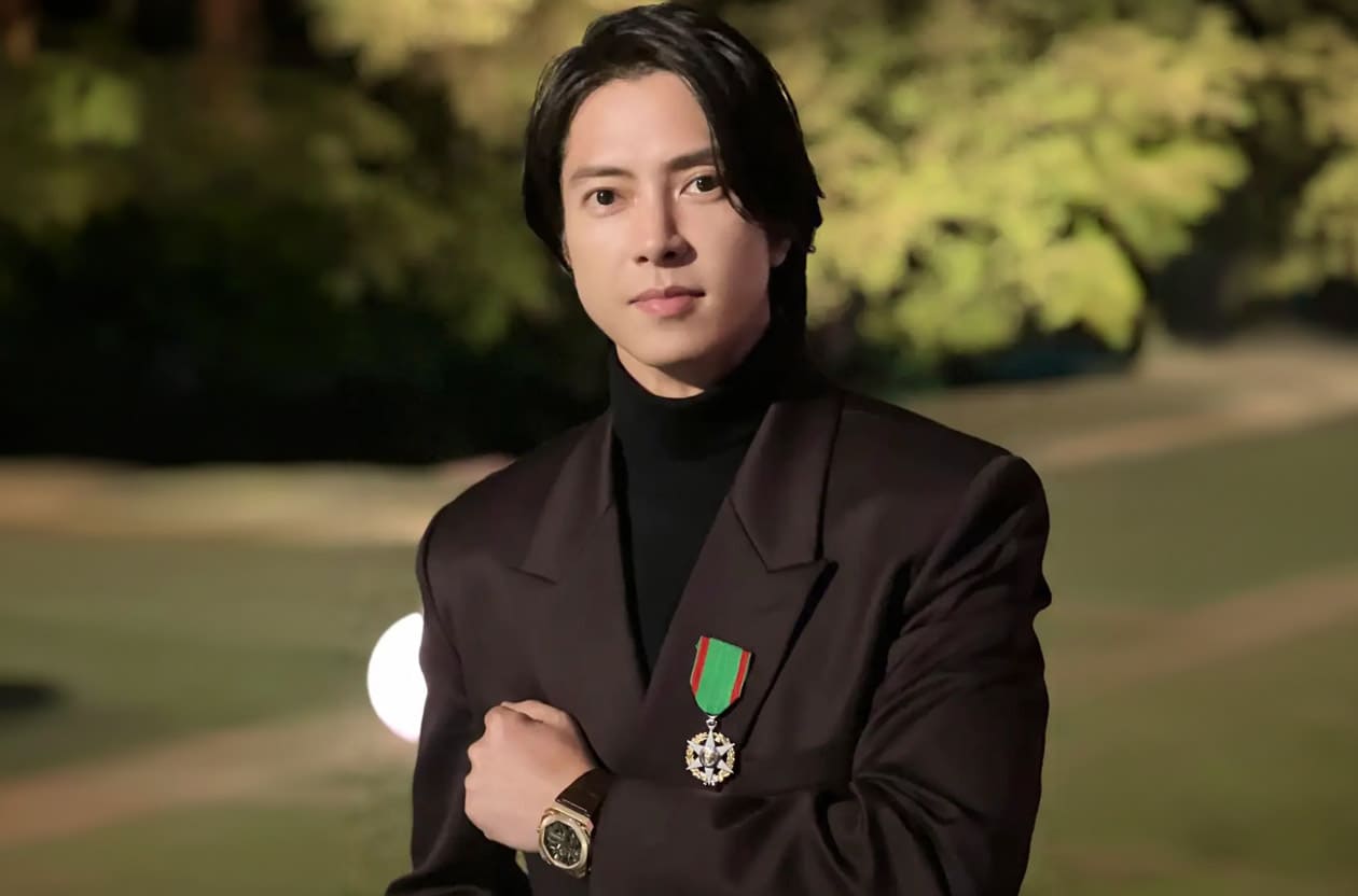 山下智久快閃來台首逛台北101想衝夜市！《神之雫2》獲法國授勳，手上「寶格麗名錶」成亮點