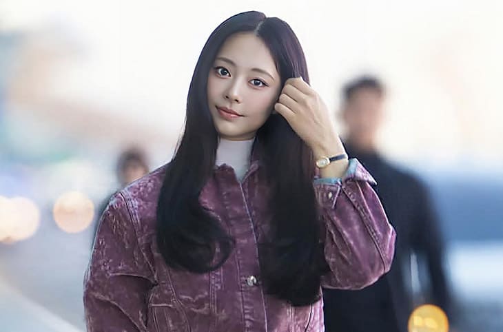 周子瑜從「家事女神」造型美到F1賽車圈 機場學院風私服藏卡地亞Baignoire優雅巧思