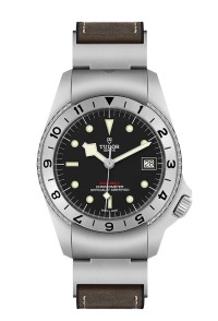 TUDOR 帝舵 BLACK BAY P01 系列70150-0001