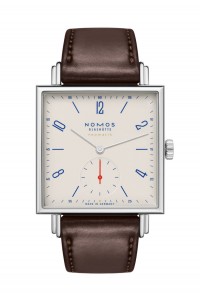 NOMOS TETRA 系列421.S1
